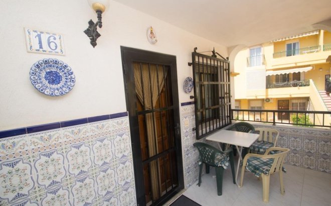 Appartement - Herverkoop - Torrevieja - Mar Azul