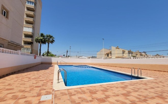 Appartement - Herverkoop - Torrevieja - Nueva Torrevieja