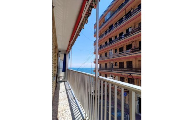Appartement - Herverkoop - Torrevieja - Playa De Los Naufragos