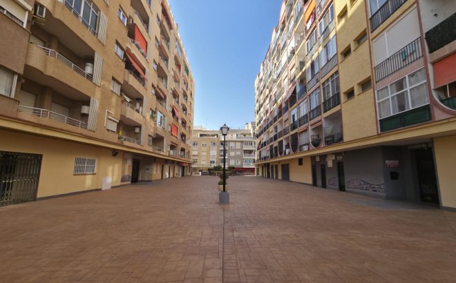 Appartement - Herverkoop - Torrevieja - Playa del Cura