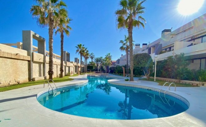 Appartement - Herverkoop - Torrevieja -
                Torre La Mata