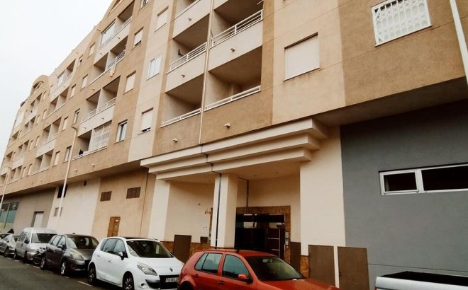 Appartement - Herverkoop - Torrevieja - Torrevieja