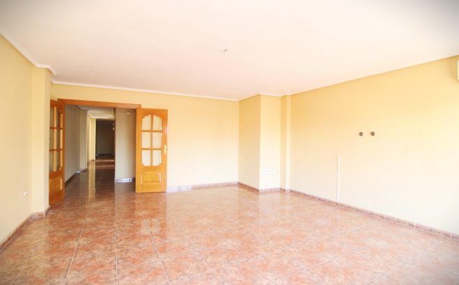 Appartement - Herverkoop - Torrevieja - Torrevieja