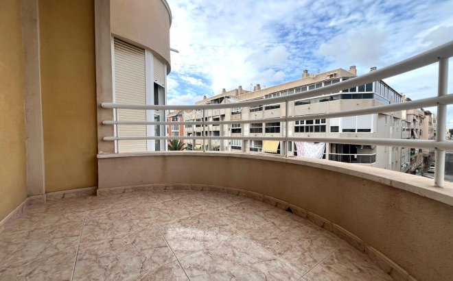 Appartement - Herverkoop - Torrevieja -
                Torrevieja