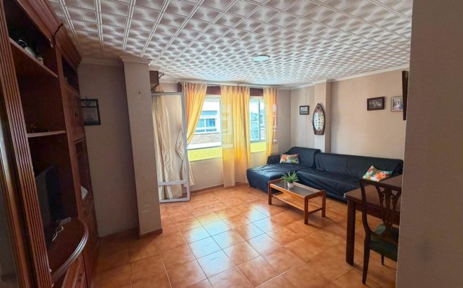 Appartement - Herverkoop - Torrevieja -
                Torrevieja