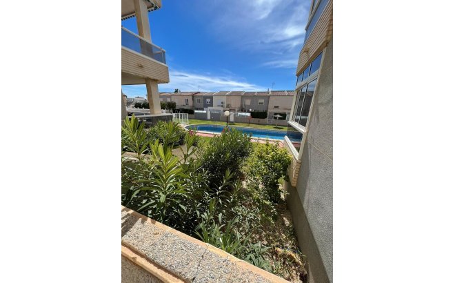 Appartement - Revente -
            Torrevieja - 16421