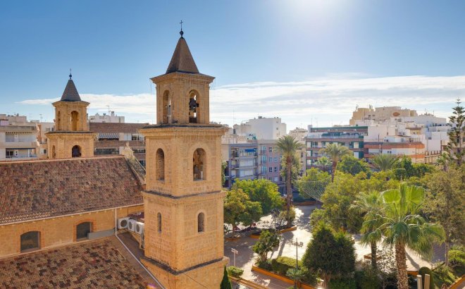 Appartement - Revente -
            Torrevieja - 48341