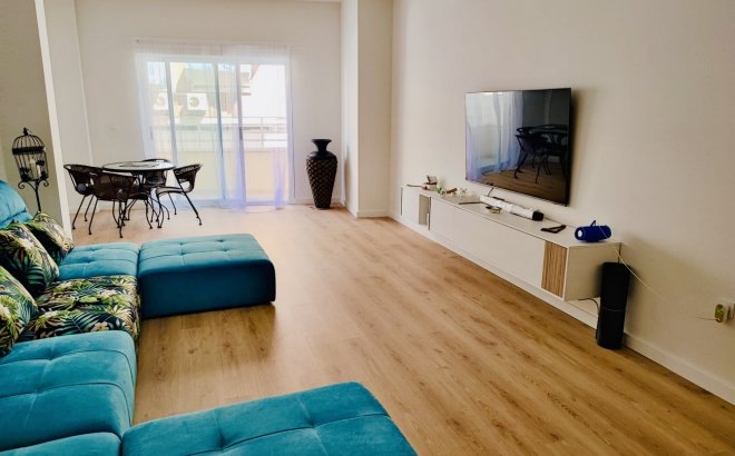 Appartement - Revente - Torrevieja -
                Costa Blanca