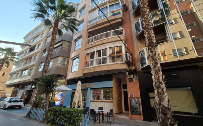 Appartement - Revente - Torrevieja -
                Costa Blanca