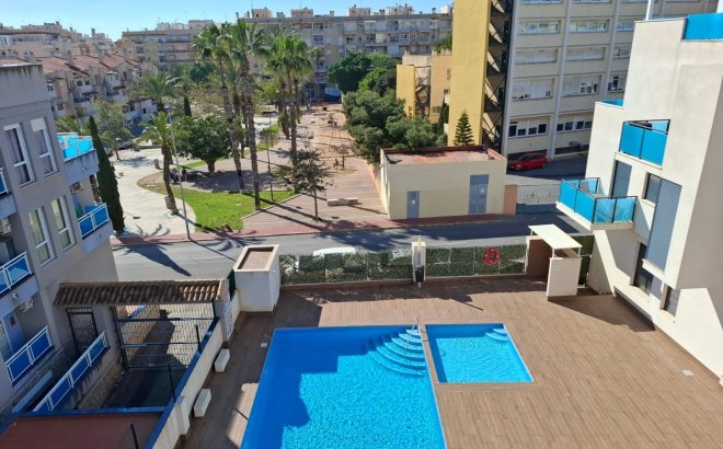 Appartement - Revente - Torrevieja - Estacion De Autobuses