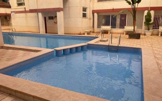 Appartement - Revente - Torrevieja - PARQUE DE LAS NACIONES