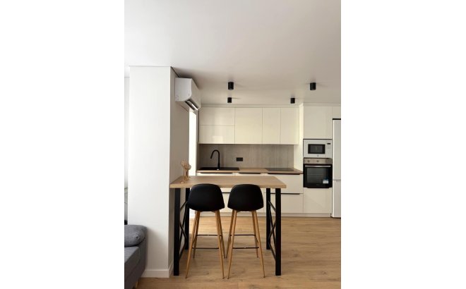 Appartement - Revente - Torrevieja - Paseo Maritimo