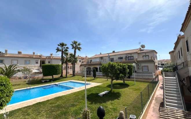 Bungalow - Herverkoop - Torrevieja - Aguas Nuevas