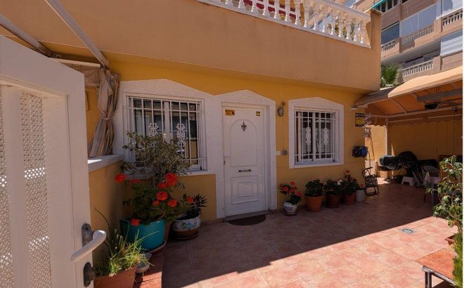 Bungalow - Herverkoop - Torrevieja - La Mata