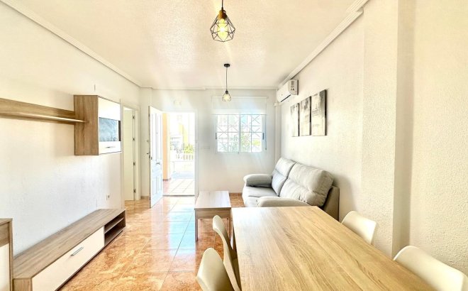 Bungalow - Resale - Torrevieja - Playa de los Locos