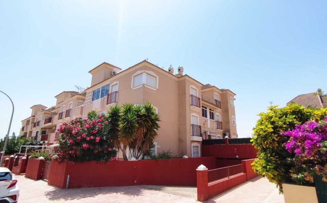 Dúplex - Resale -
            La Florida - 55366