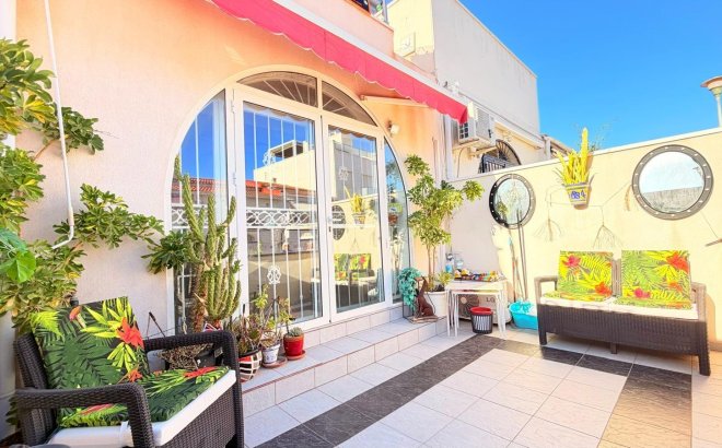 Dúplex - Resale - Torrevieja -
                La Siesta - El Salado - Torreta