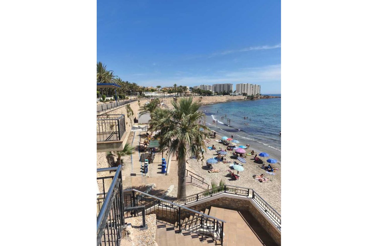 Herverkoop - Apartment Penthouse -
Punta Prima - Costa Blanca