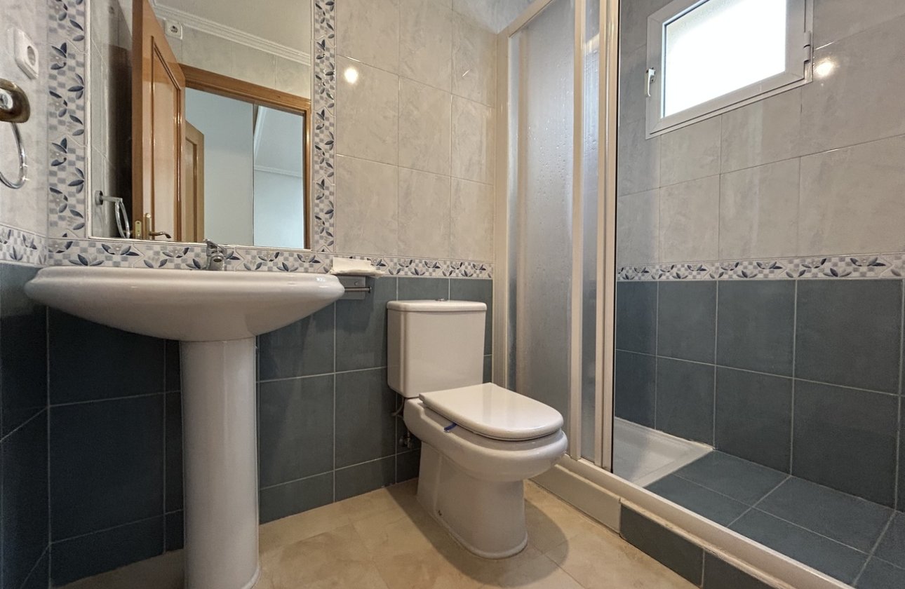 Herverkoop - Appartement -
2778 - Inland