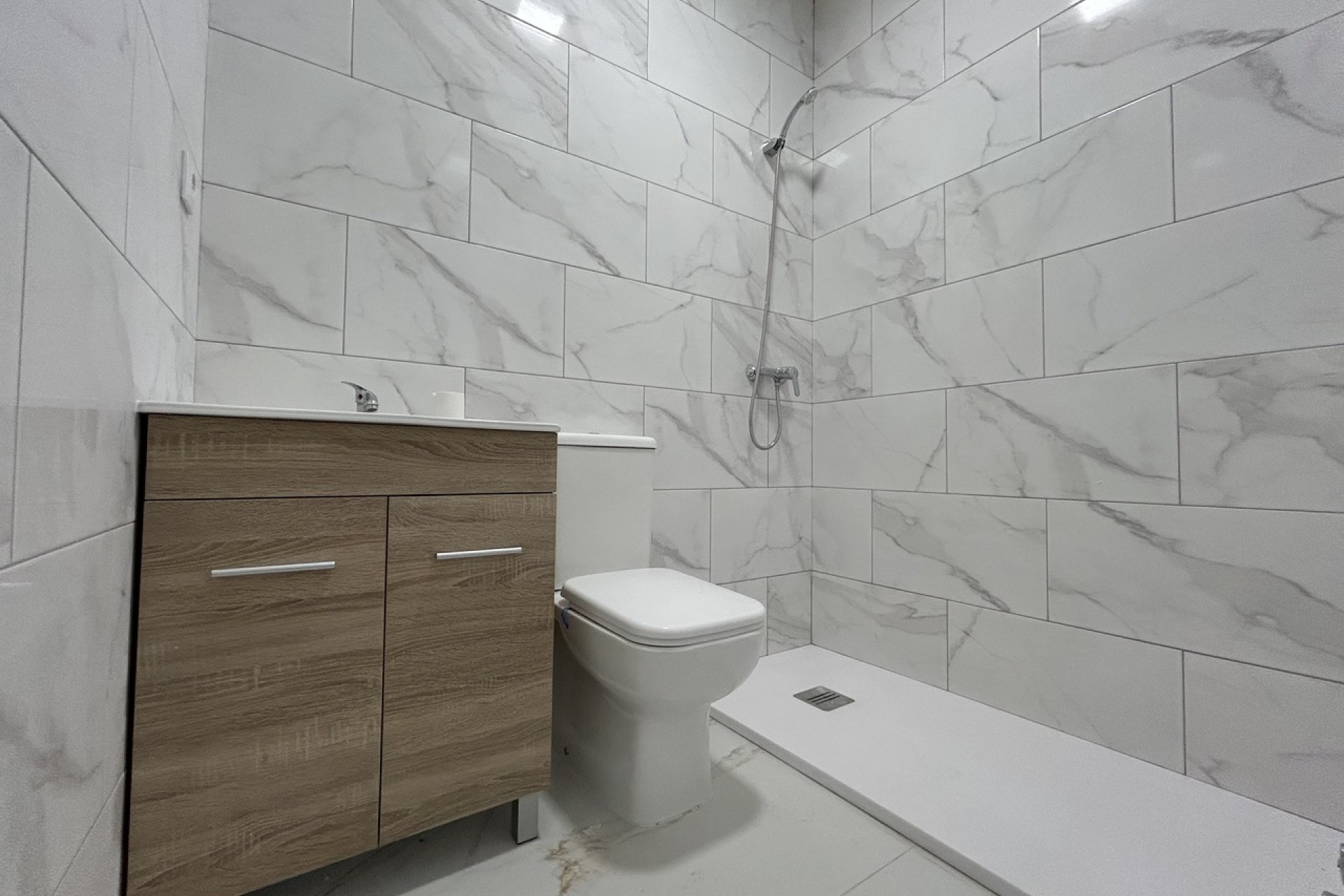 Herverkoop - Appartement -
2778 - Inland