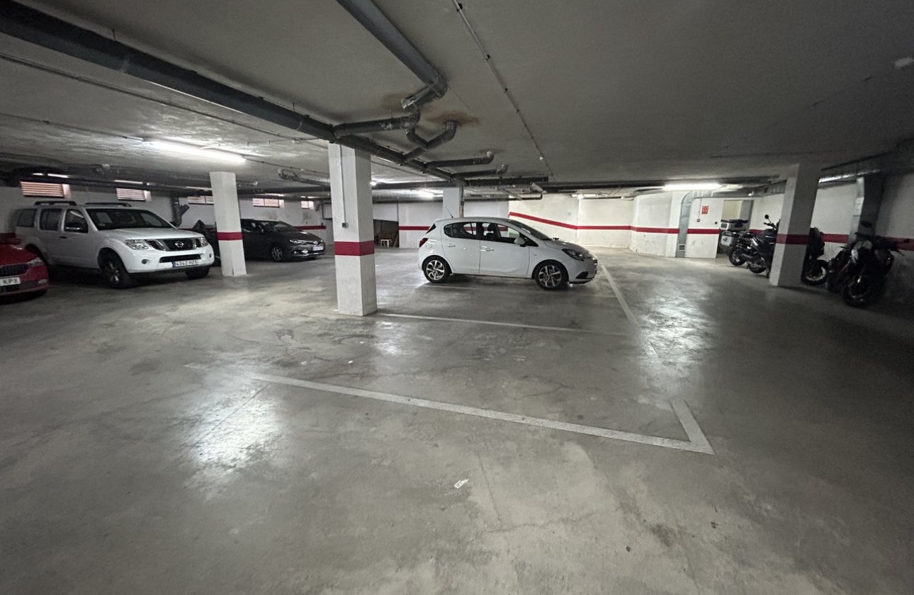 Herverkoop - Appartement -
2778 - Inland