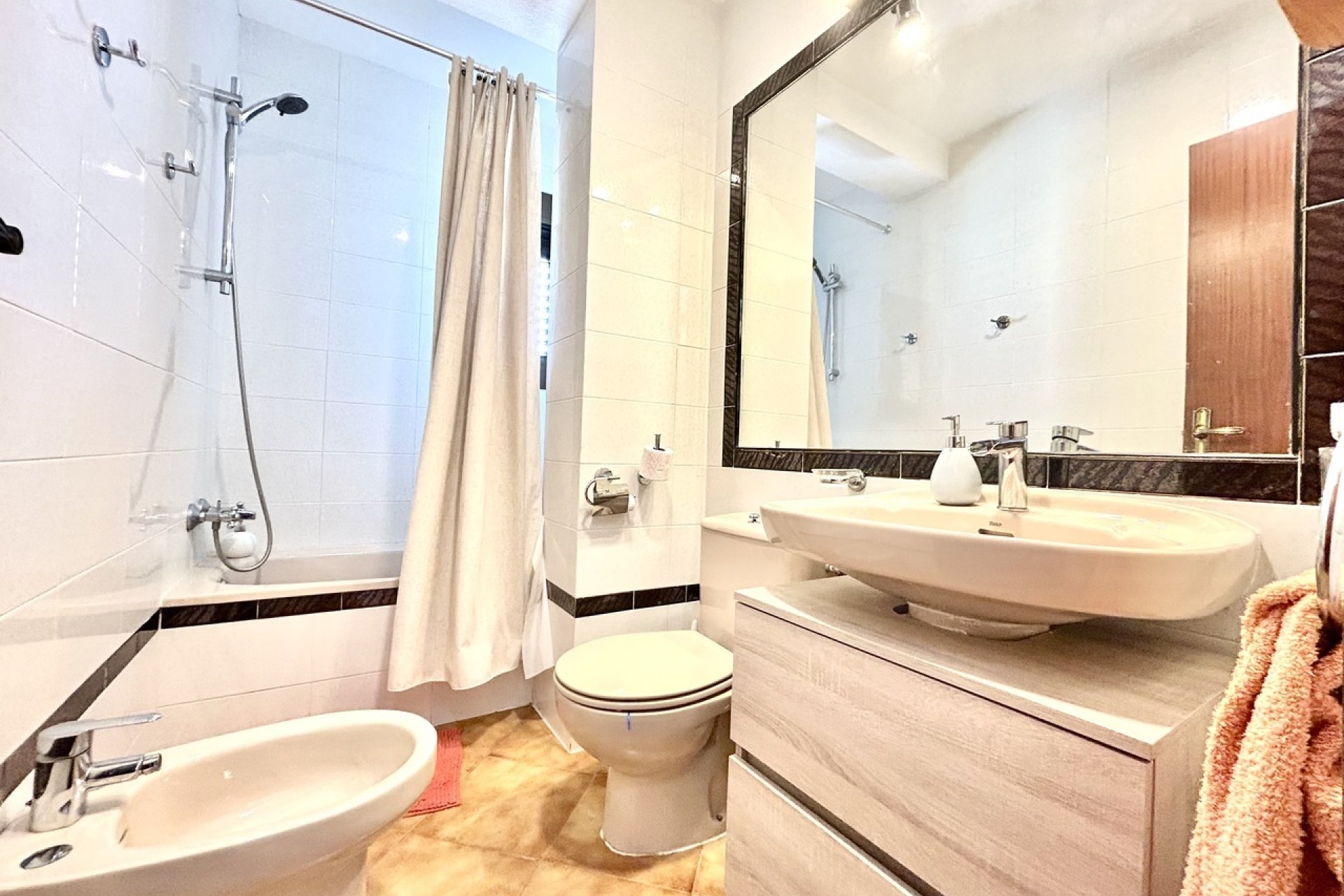 Herverkoop - Appartement -
Cabo Roig - Costa Blanca