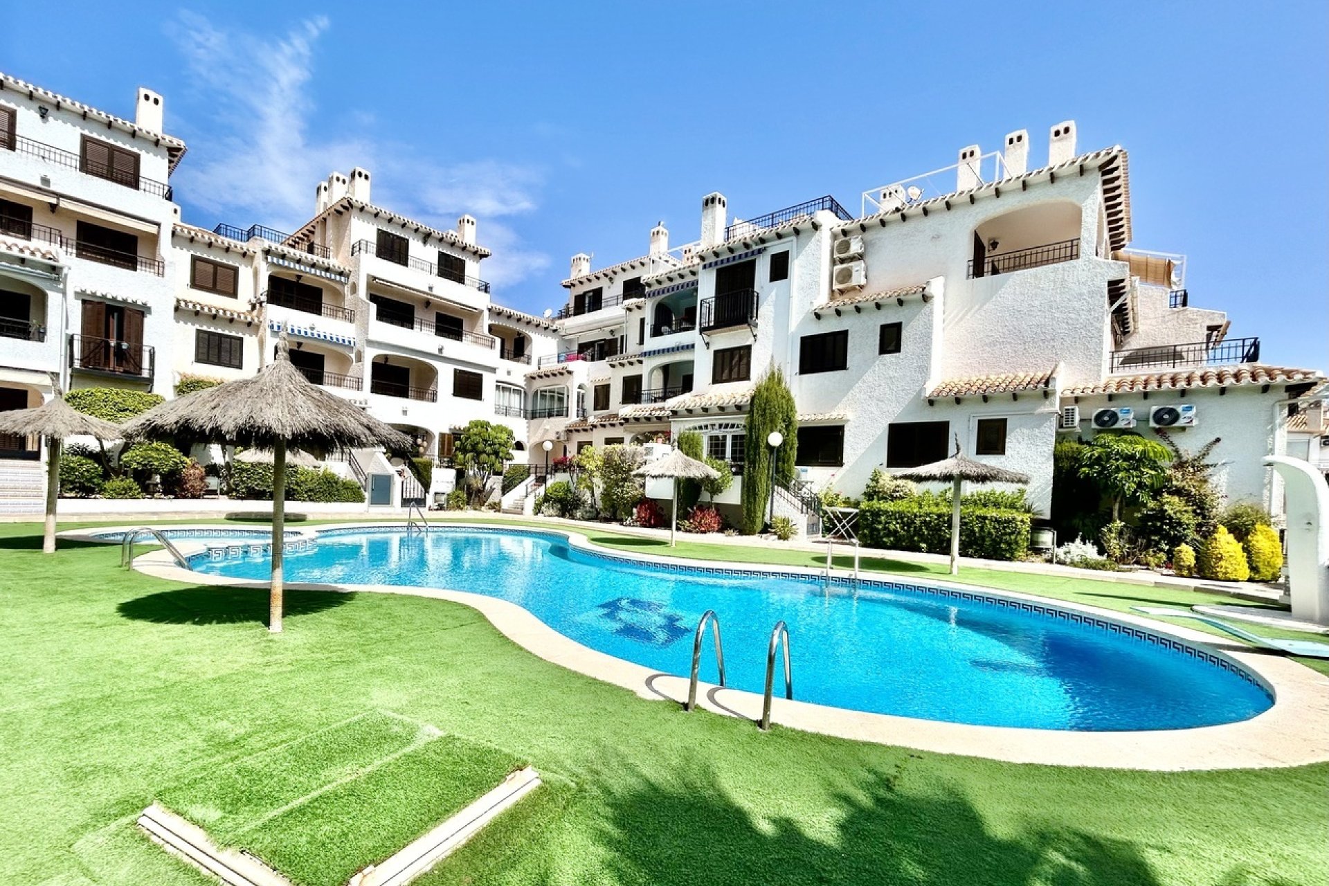Herverkoop - Appartement -
Cabo Roig - Costa Blanca