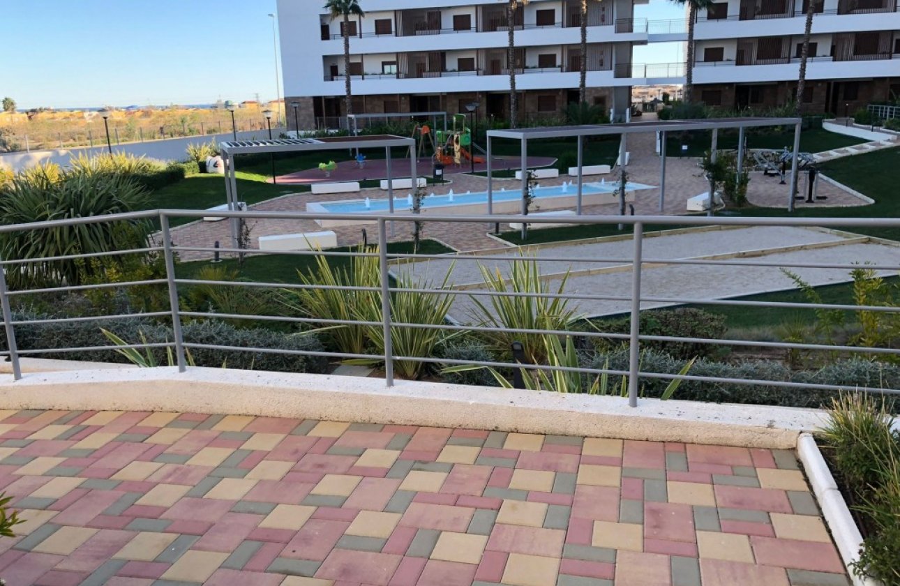 Herverkoop - Appartement -
Cabo Roig - Costa Blanca