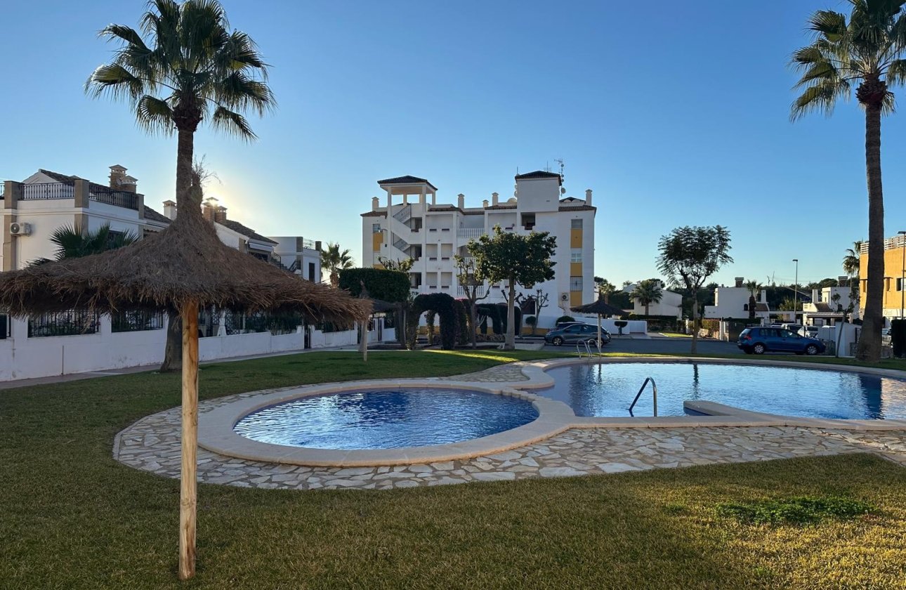 Herverkoop - Appartement -
Campoamor - Costa Blanca