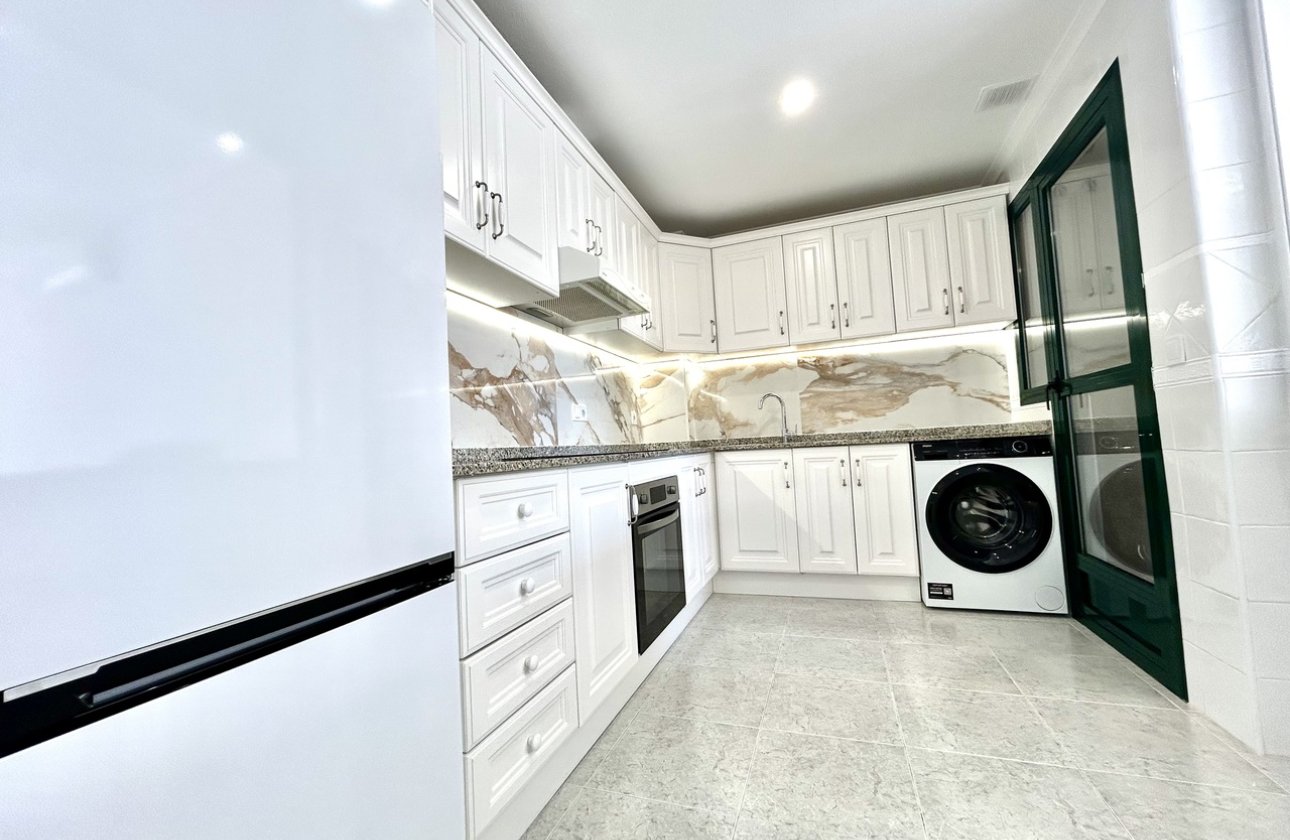 Herverkoop - Appartement -
Campoamor - Costa Blanca