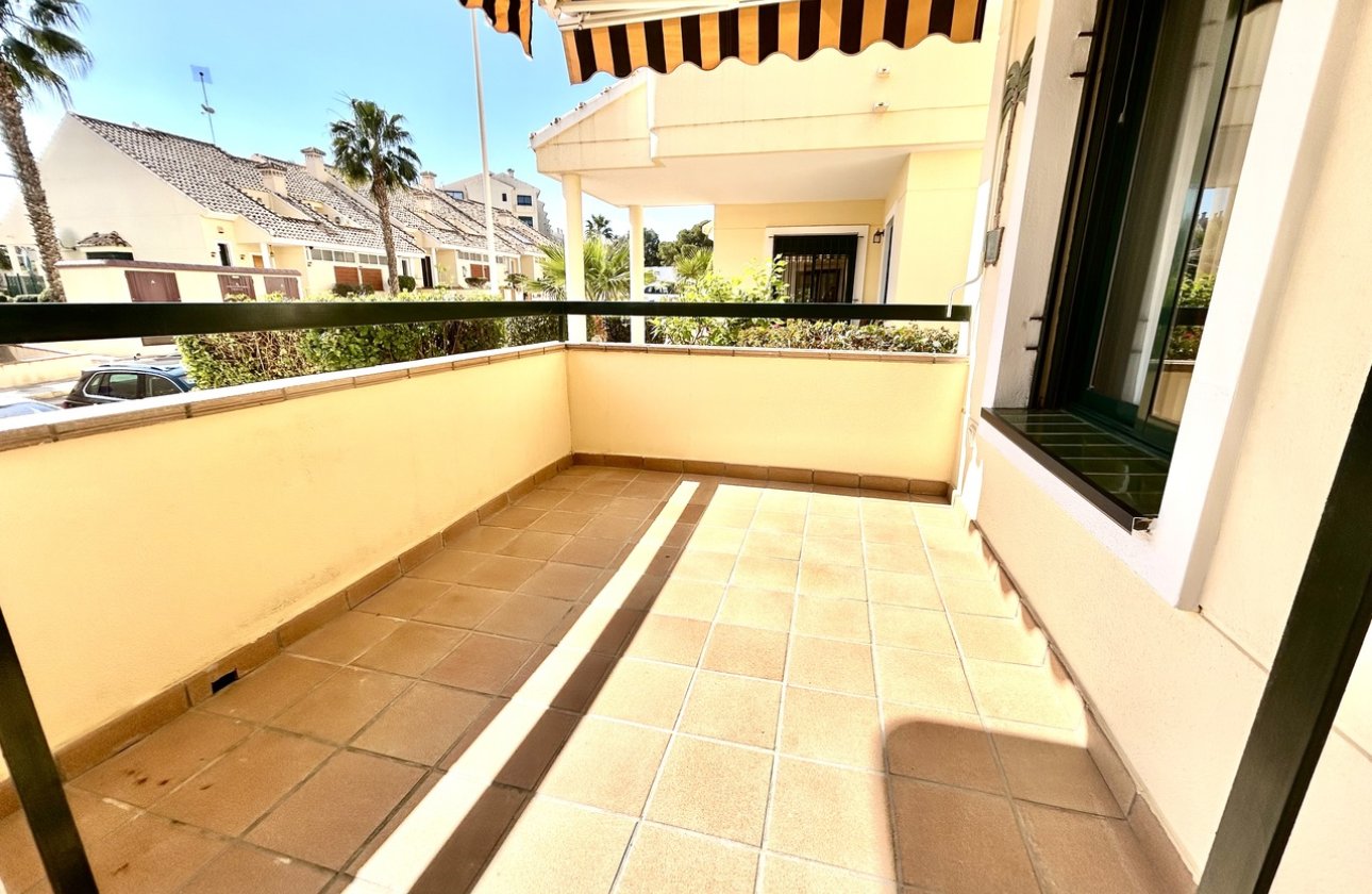 Herverkoop - Appartement -
Campoamor - Costa Blanca