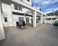 Herverkoop - Appartement -
Dehesa de Campoamor - Las Filipinas