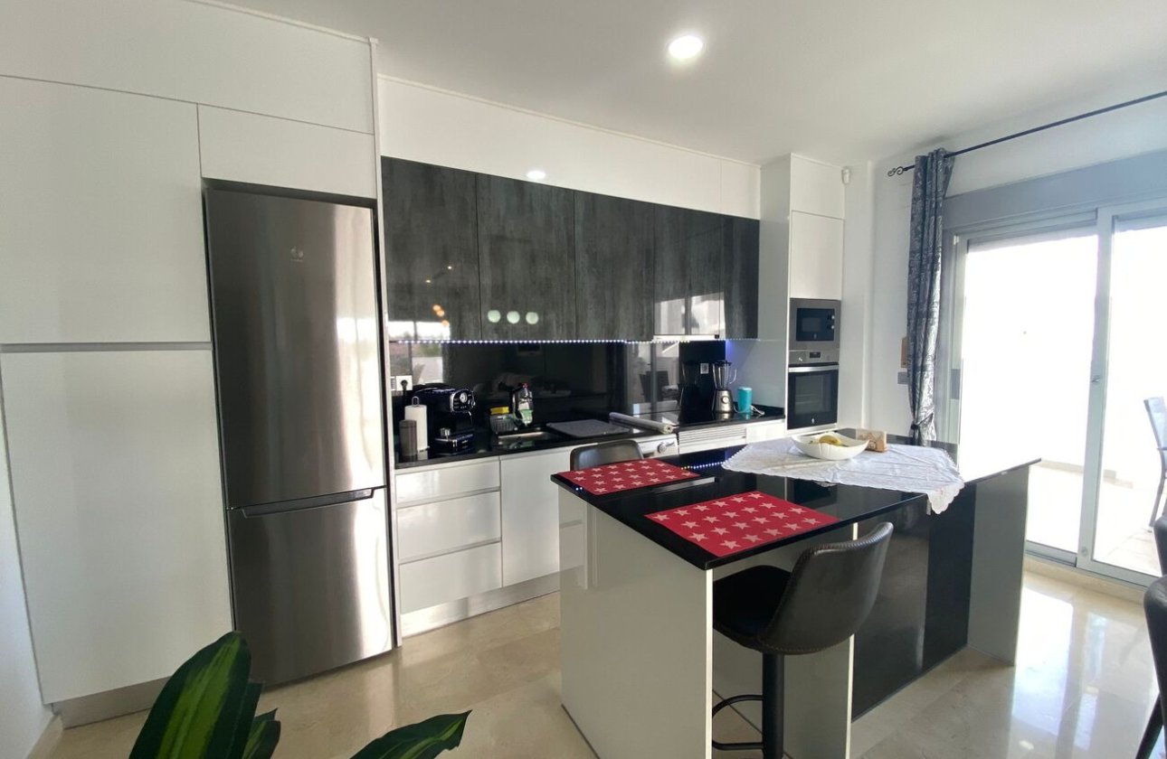 Herverkoop - Appartement -
Dehesa de Campoamor - Las Filipinas