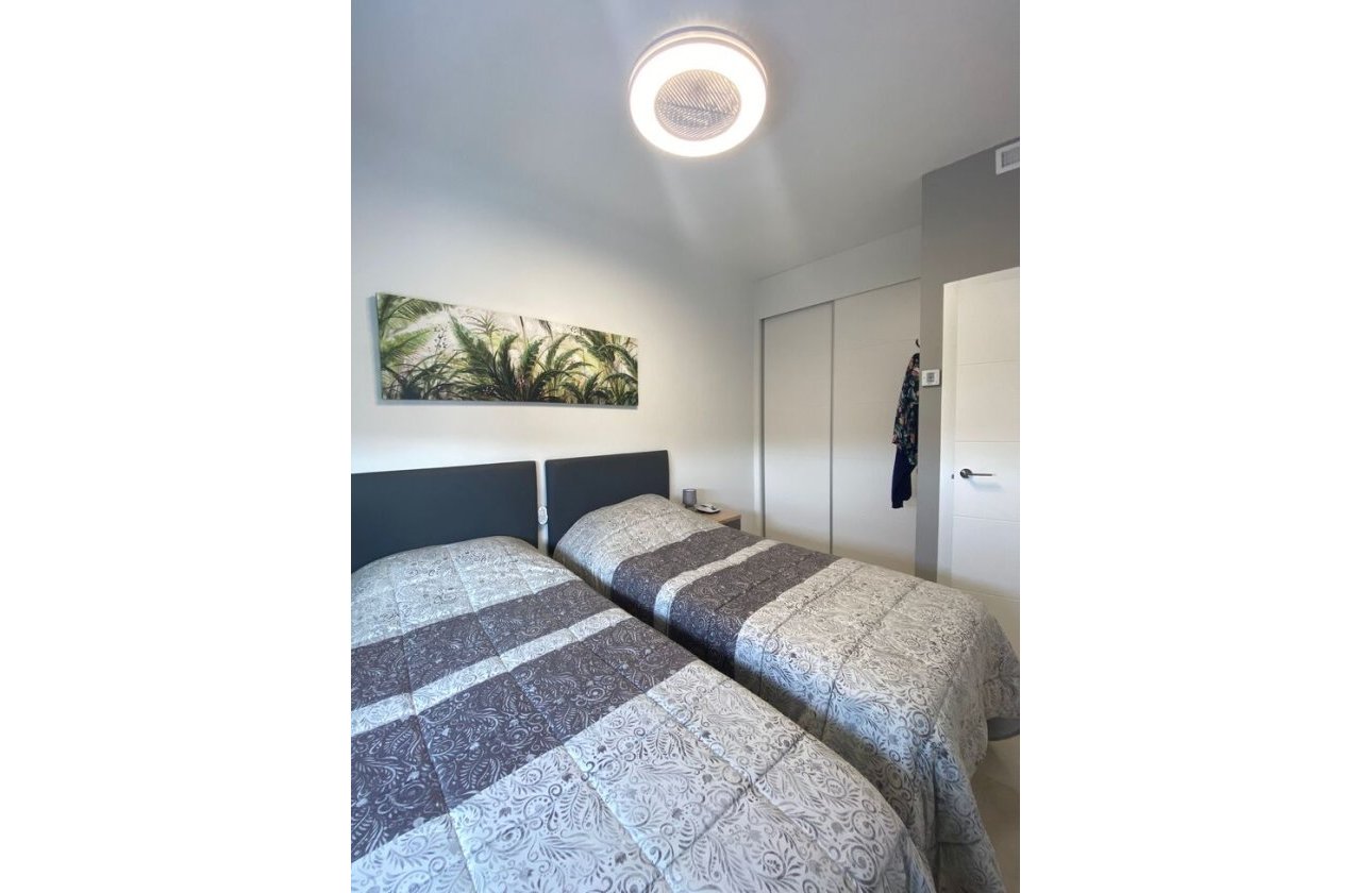 Herverkoop - Appartement -
Dehesa de Campoamor - Las Filipinas