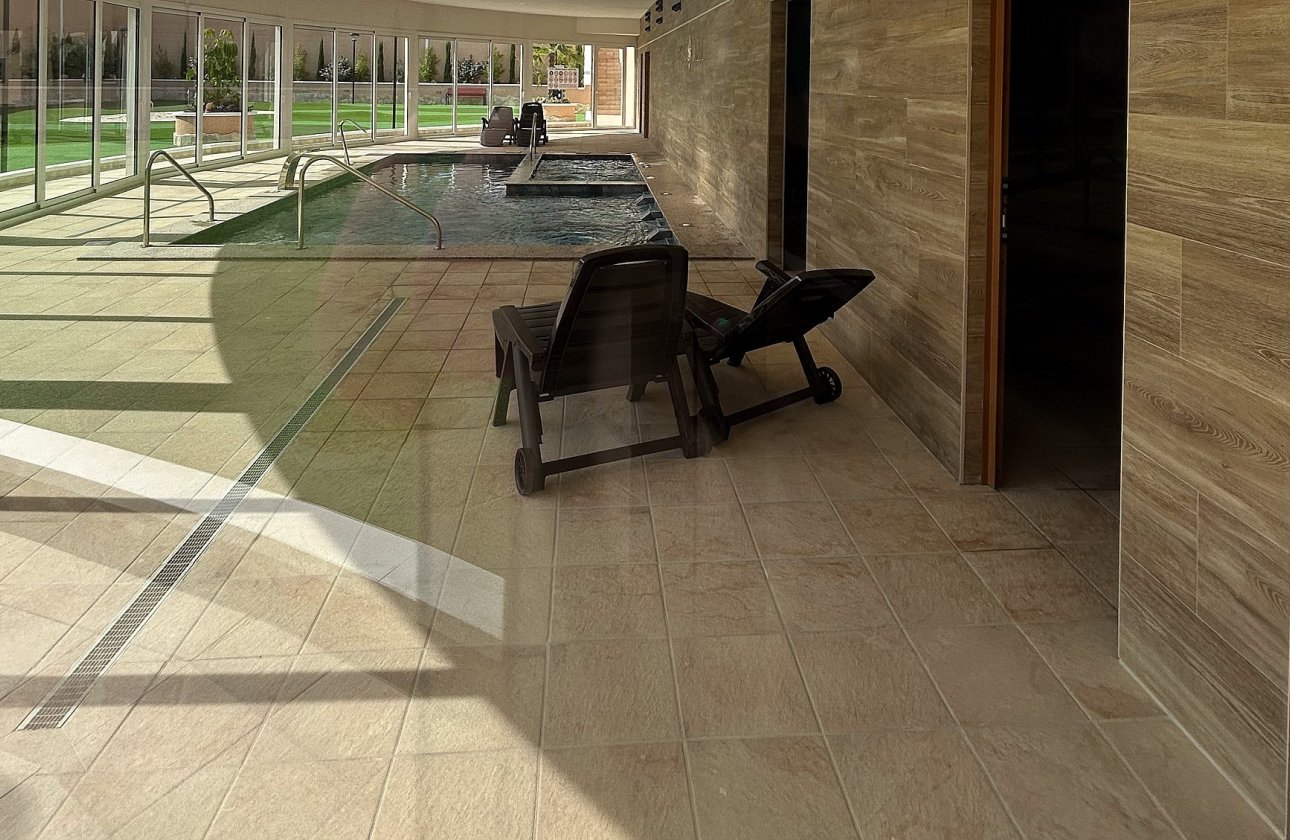 Herverkoop - Appartement -
El Raso - Costa Blanca