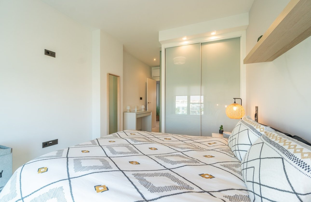 Herverkoop - Appartement -
El Raso - Costa Blanca