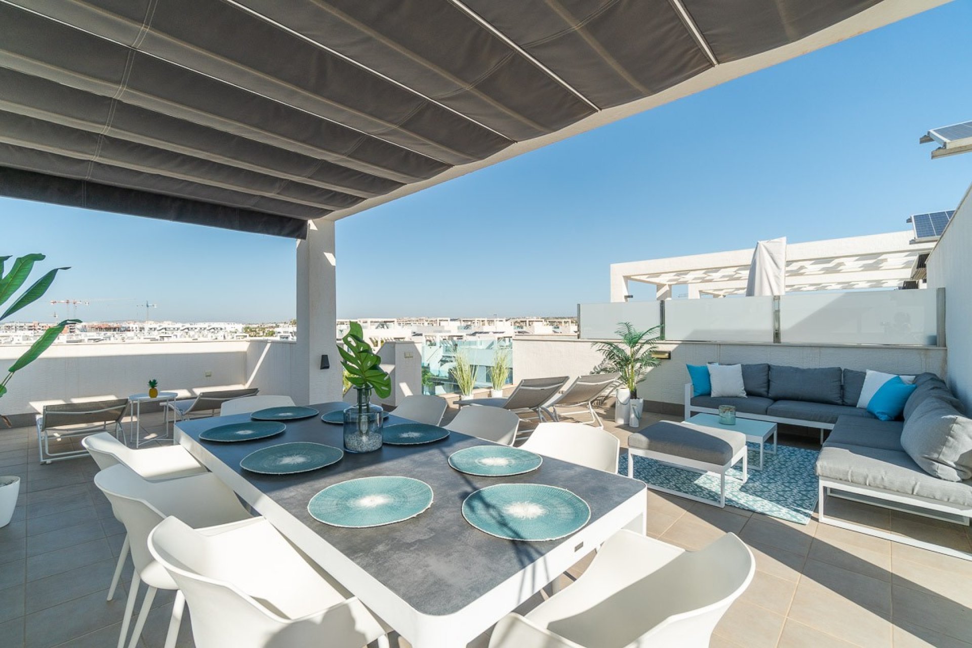 Herverkoop - Appartement -
El Raso - Costa Blanca