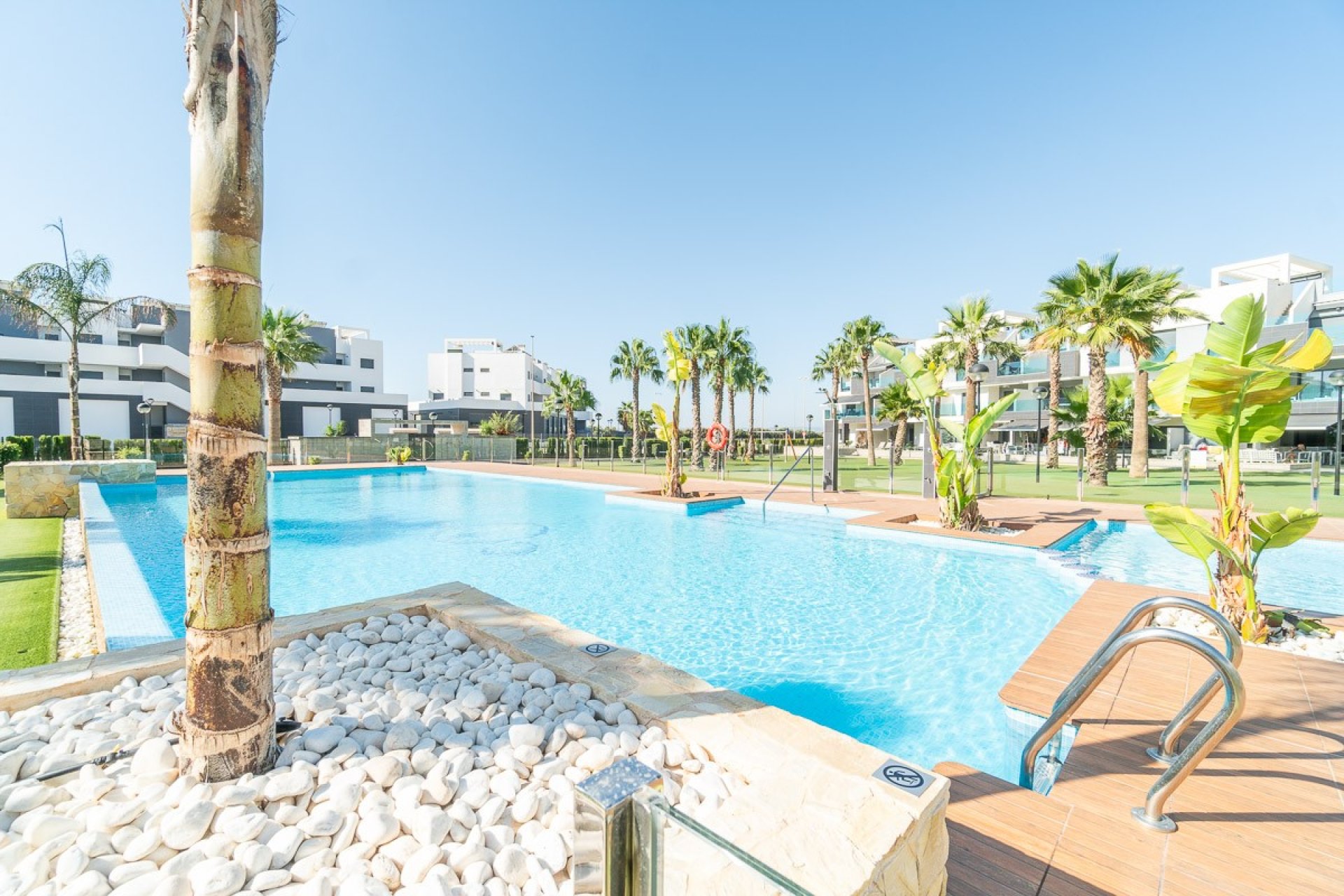 Herverkoop - Appartement -
El Raso - Costa Blanca