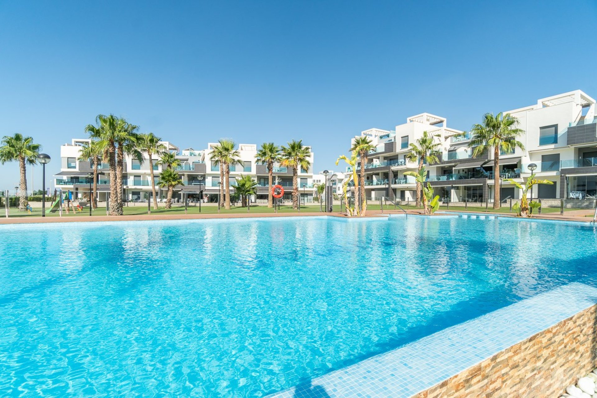 Herverkoop - Appartement -
El Raso - Costa Blanca