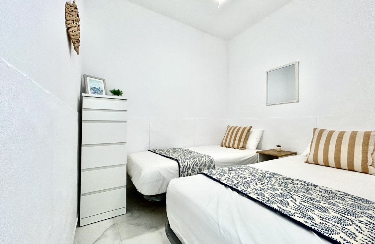 Herverkoop - Appartement -
La Zenia - Costa Blanca
