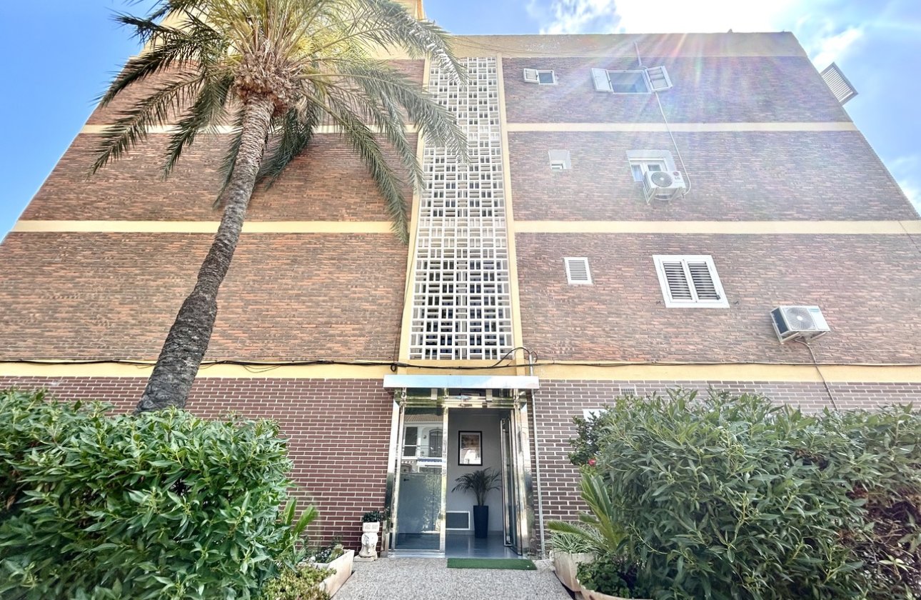 Herverkoop - Appartement -
La Zenia - Costa Blanca