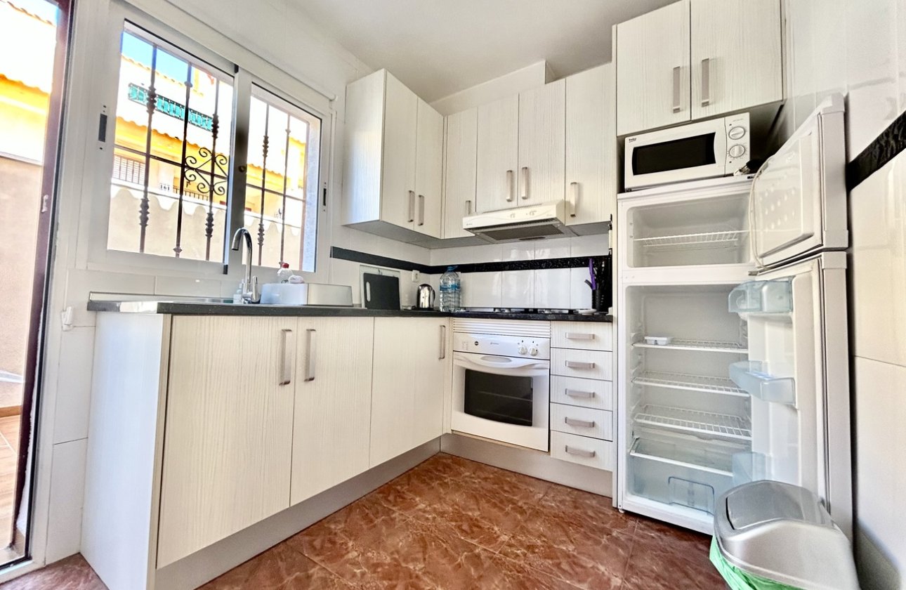 Herverkoop - Appartement -
La Zenia - Costa Blanca