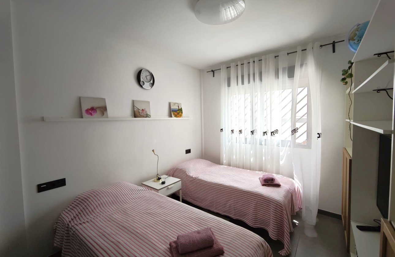 Herverkoop - Appartement -
La Zenia - Costa Blanca