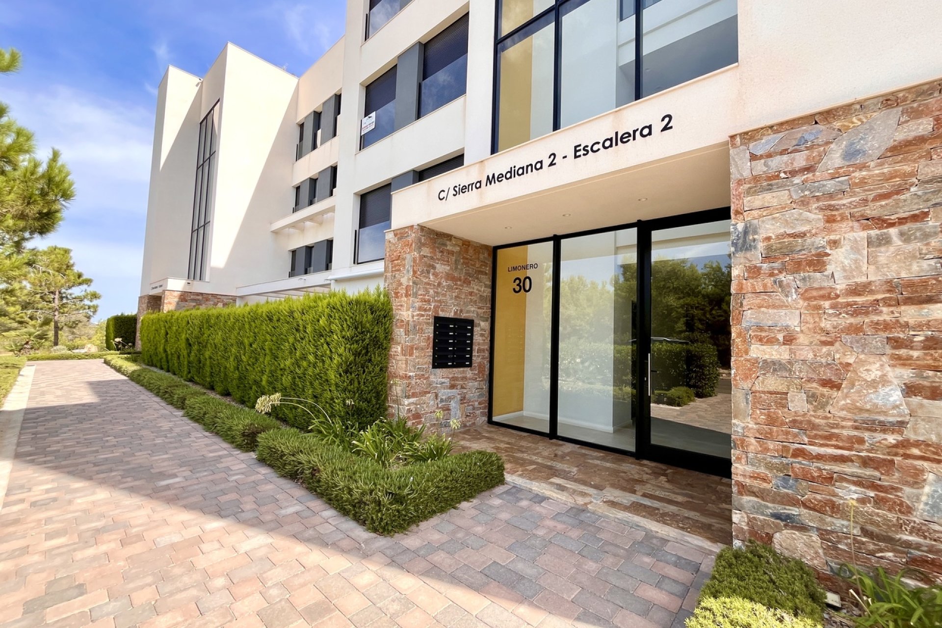 Herverkoop - Appartement -
Las Colinas Golf - Costa Blanca