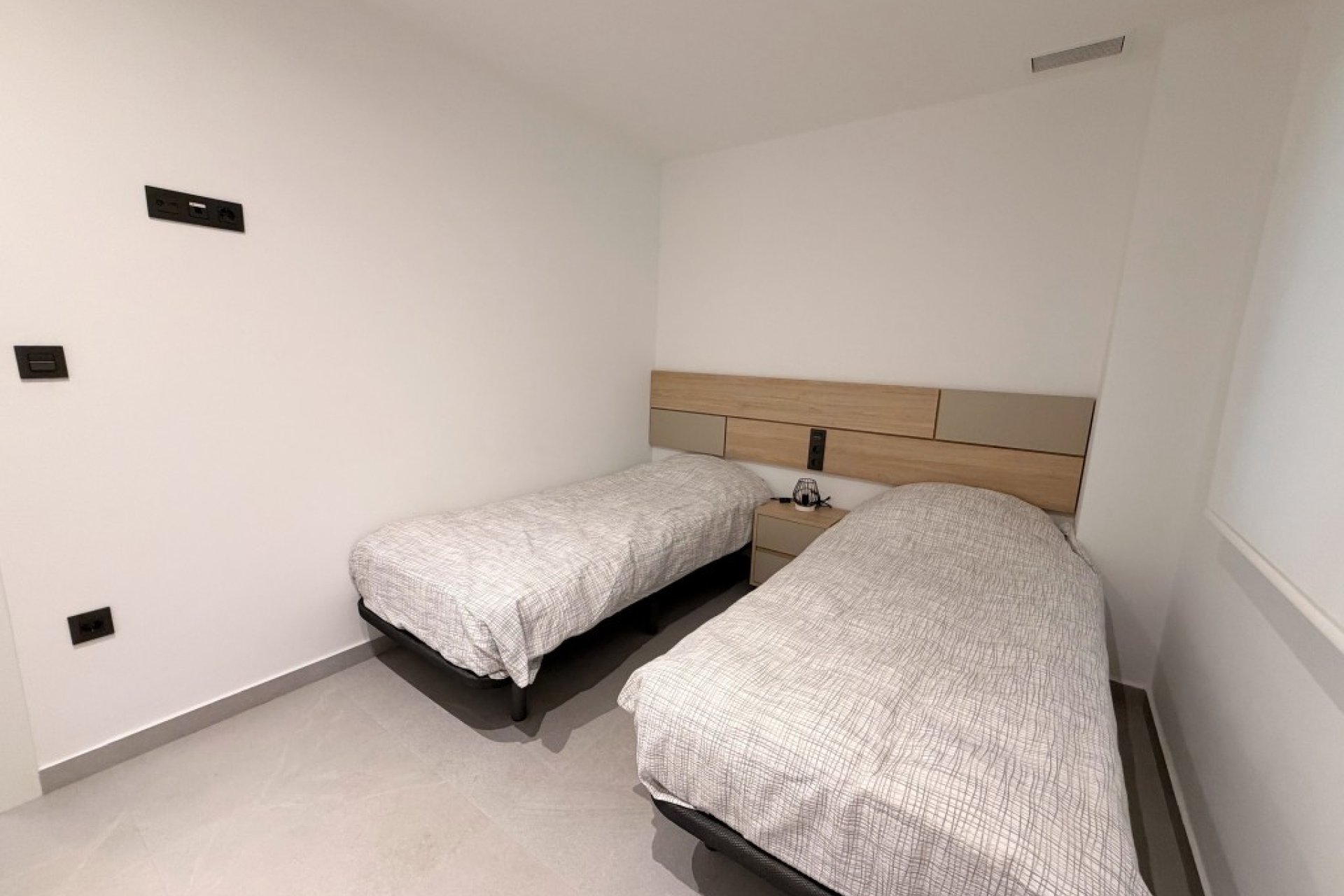 Herverkoop - Appartement -
Lo Crispin - Inland