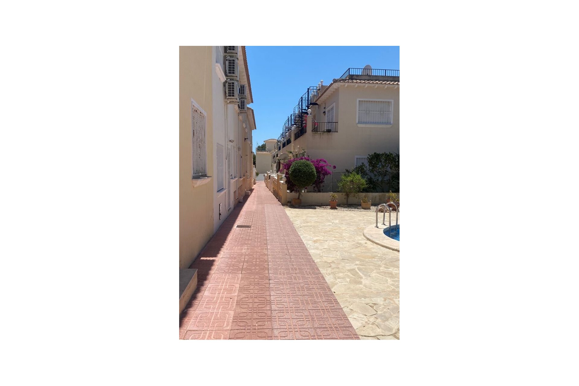 Herverkoop - Appartement -
Lo Pepin - Inland