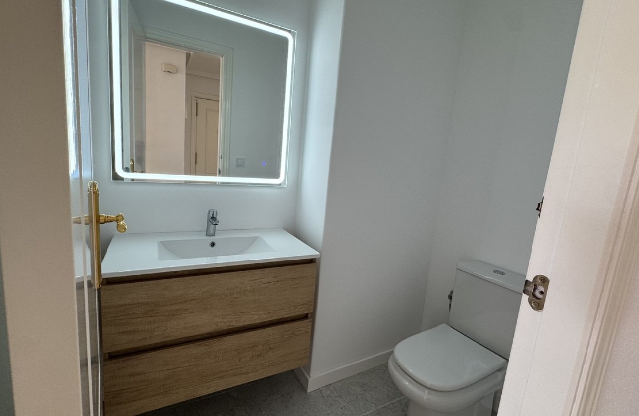 Herverkoop - Appartement -
Lomas De Campoamor - Costa Blanca