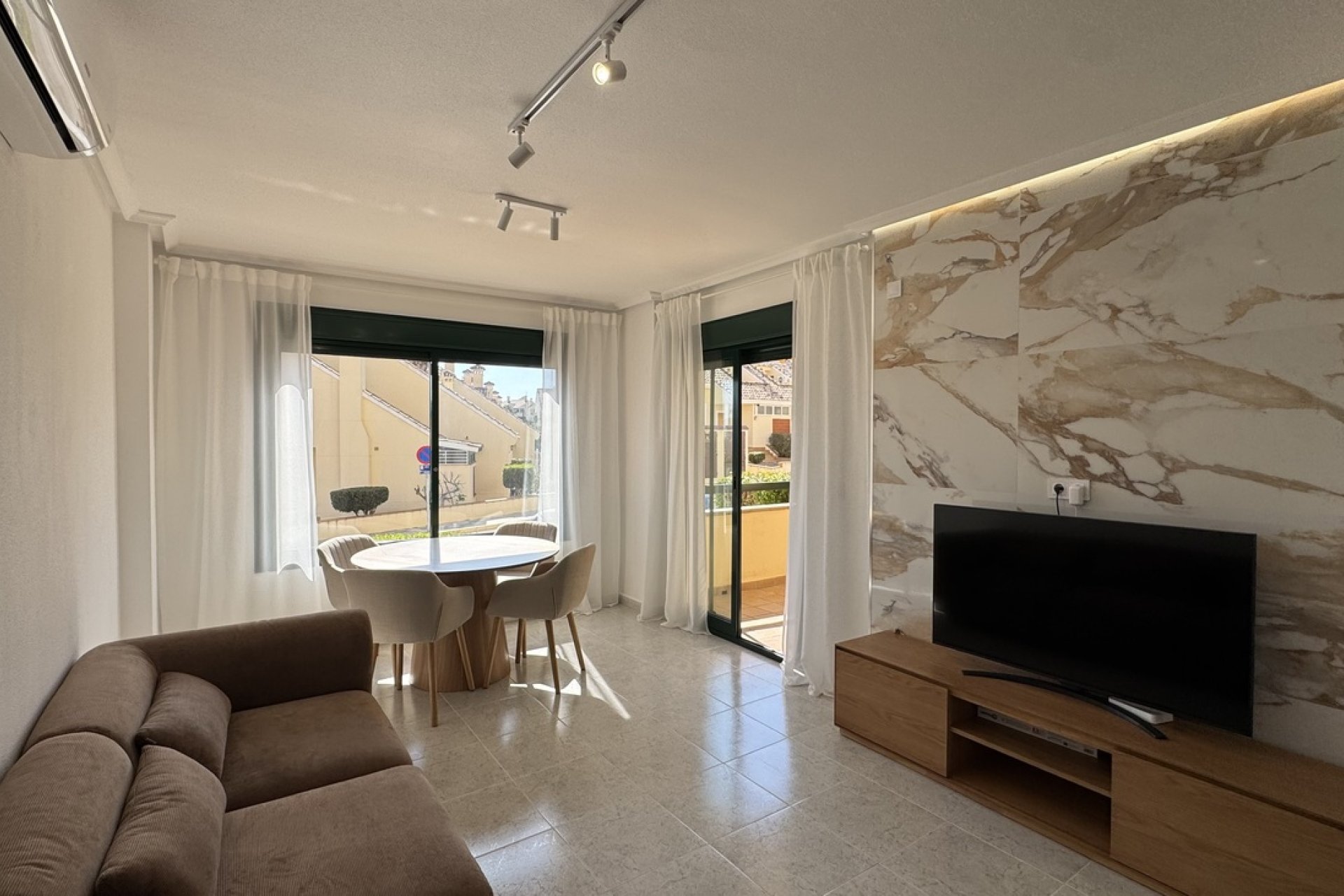 Herverkoop - Appartement -
Lomas De Campoamor - Costa Blanca
