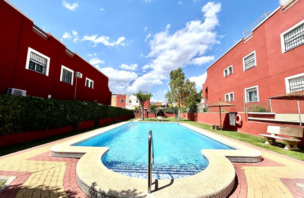 Herverkoop - Appartement -
Los Altos - Costa Blanca