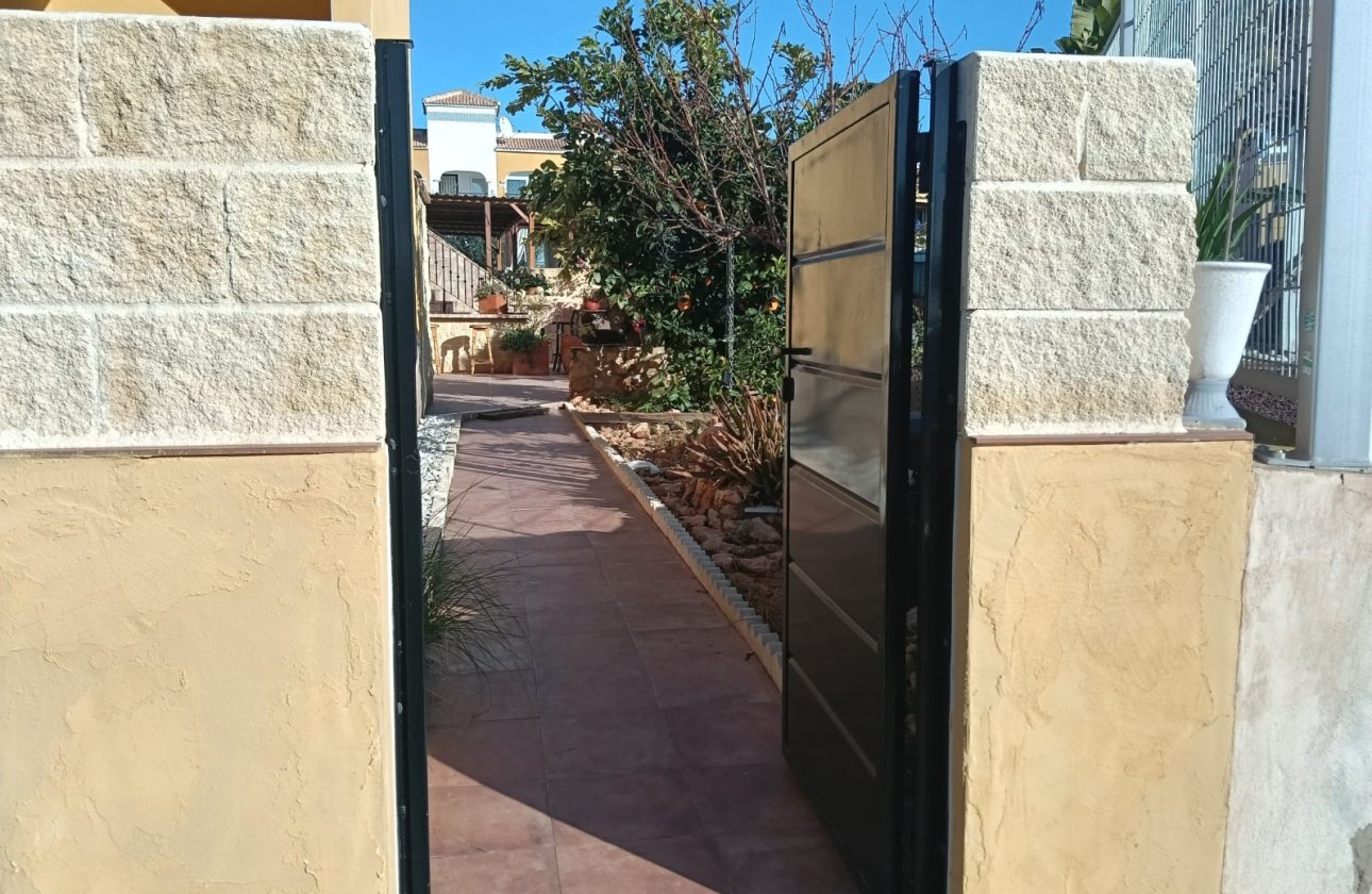 Herverkoop - Appartement -
Los Montesinos - Costa Blanca